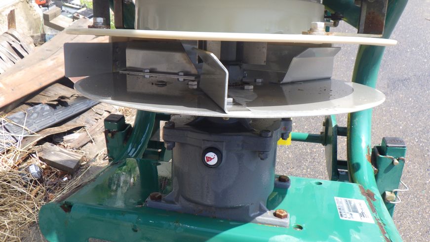 ブロードキャスター CM200R 写真４