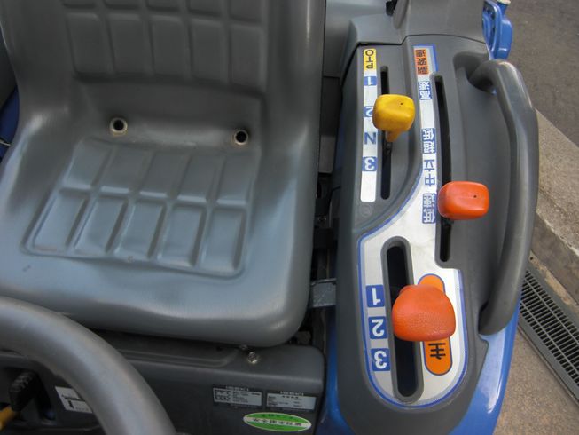 トラクター TM16-KXZA2V　小型フル装備 写真４