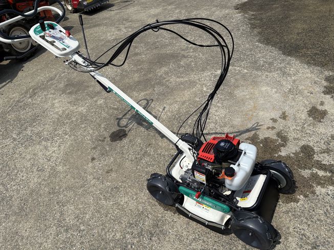 オーレック 畦草刈機 写真