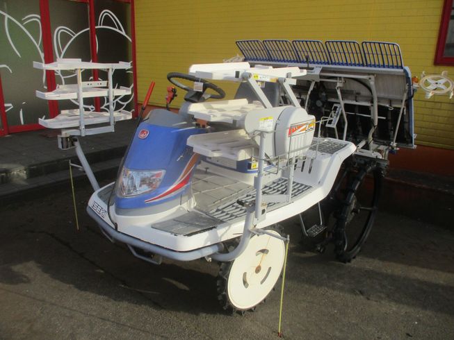 イセキ 田植機 写真