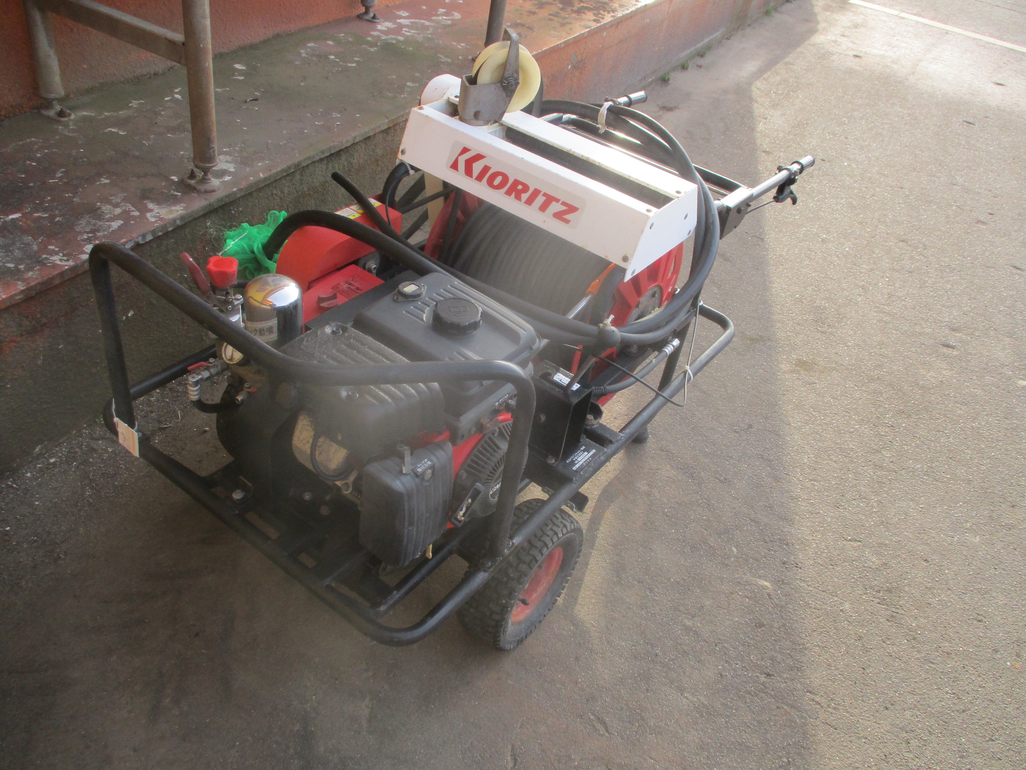 共立 キャリー動噴 写真