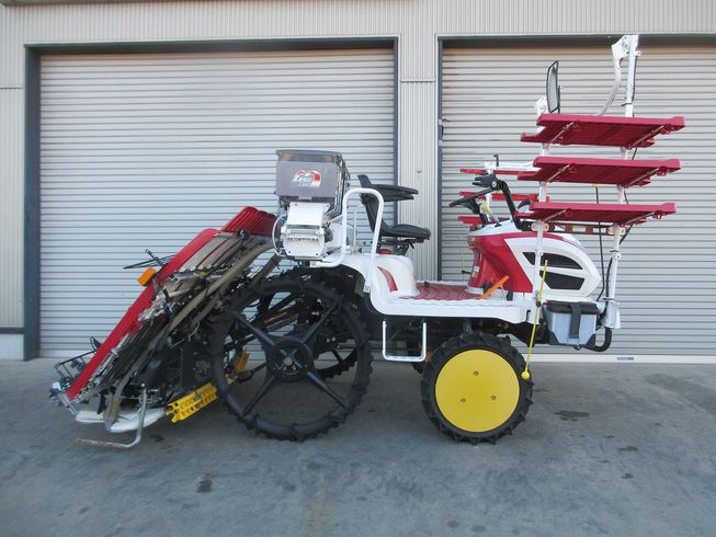 田植機 YR6DA-FD 写真３