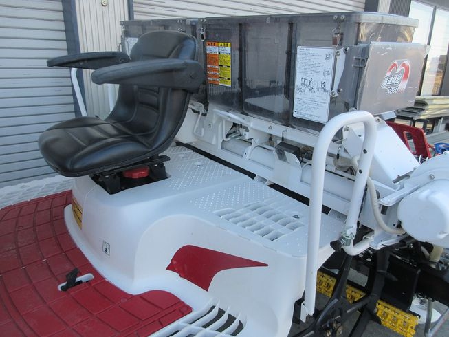 田植機 YR6DA-FD 写真７