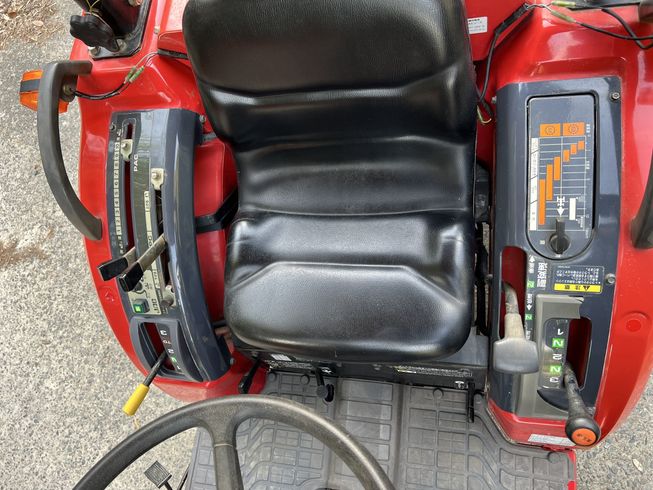 トラクター MTZ20 写真８