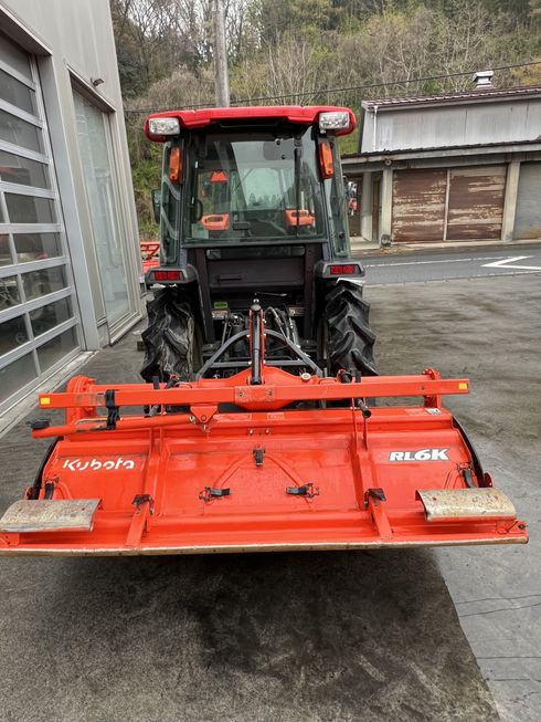 トラクター L270DFQBMARF6大排気量1647CC 写真４