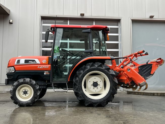 トラクター L270DFQBMARF6大排気量1647CC 写真３