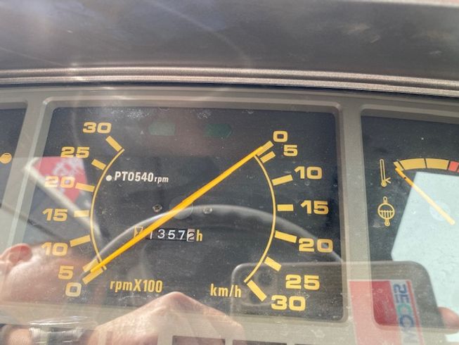 トラクター TGS37-GPCY 写真４