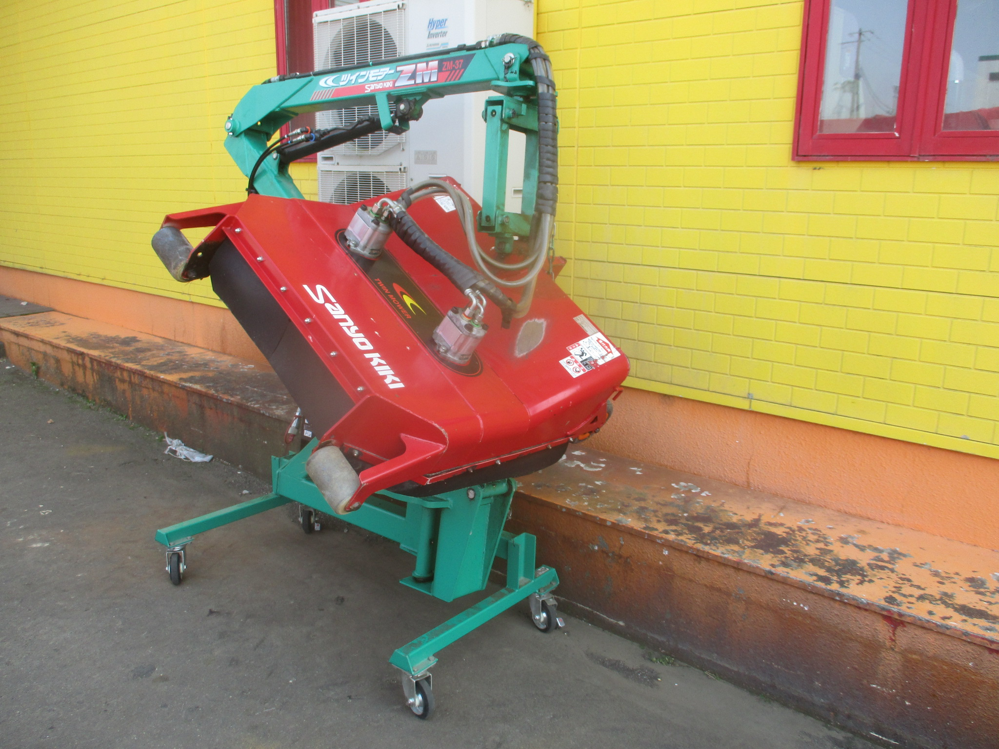 三陽 ツインモア 写真