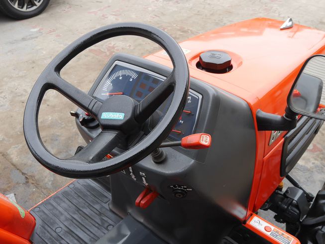 トラクター GB175 写真５