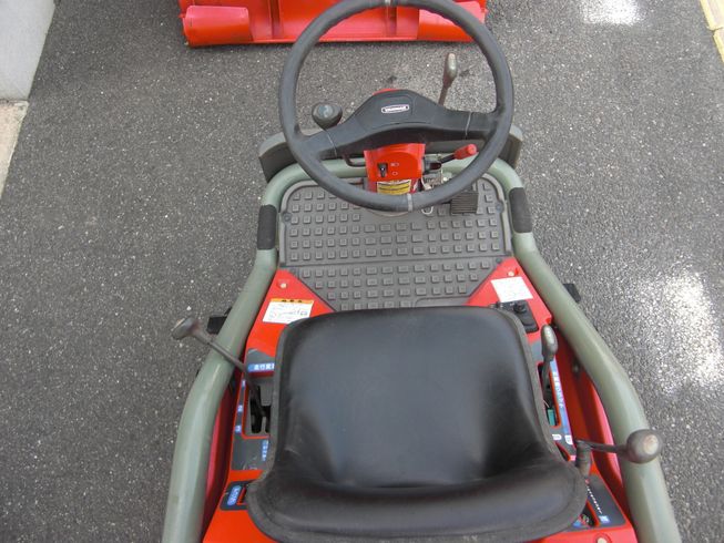 トラクター AC-10　アグリカフルクローラトラクタ 写真２