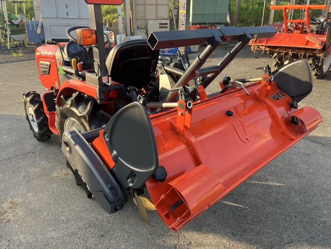 トラクター JB18XSPBSMAG 写真３