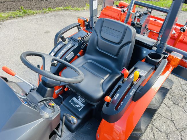 トラクター NB21SP 写真９