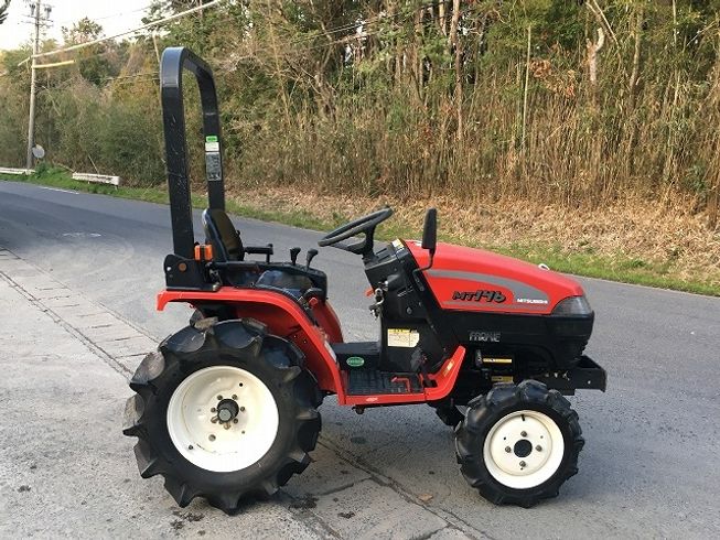 トラクター MT146　新品ハンマーナイフモアMK125付 写真３