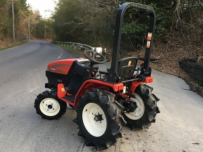 トラクター MT146　新品ハンマーナイフモアMK125付 写真５