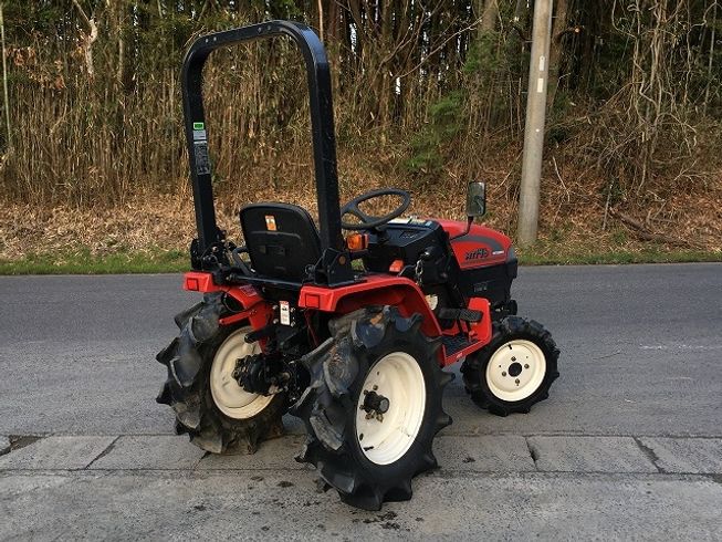 トラクター MT146　新品ハンマーナイフモアMK125付 写真２