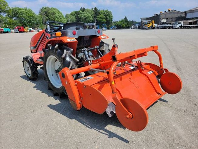 トラクター B52 写真３