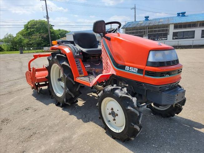 トラクター B52 写真５