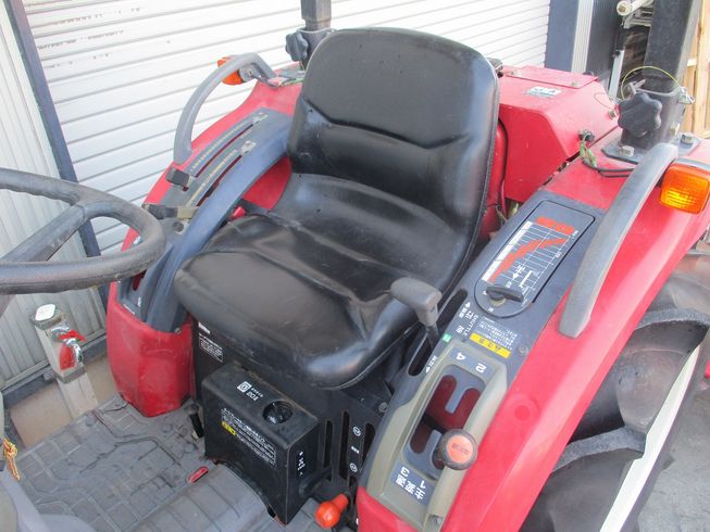 トラクター MT240 写真５