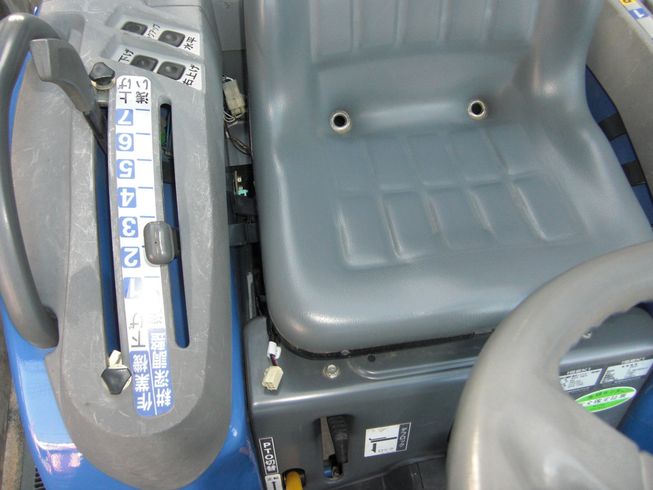 トラクター TM18-KXZA3V  　小型フル装備！ 写真３