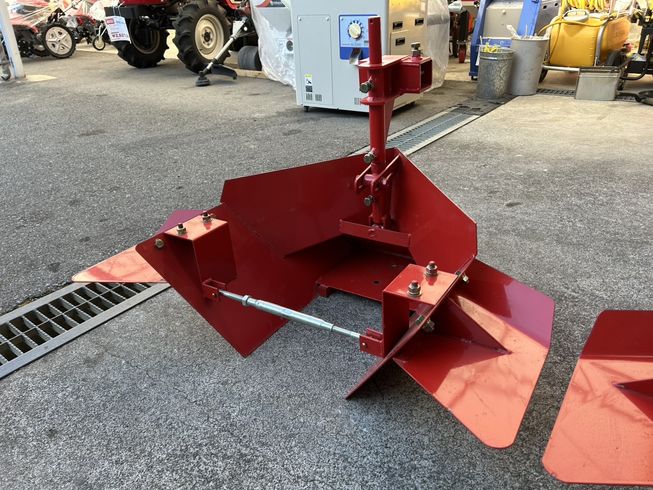 培土機 2連畝立て器 写真２