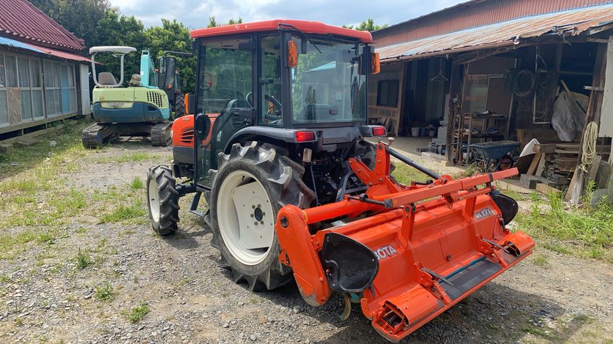 トラクター KT300QBMARP 写真３