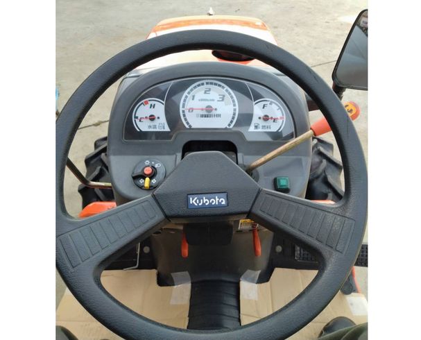 トラクター KB18FMA 写真５