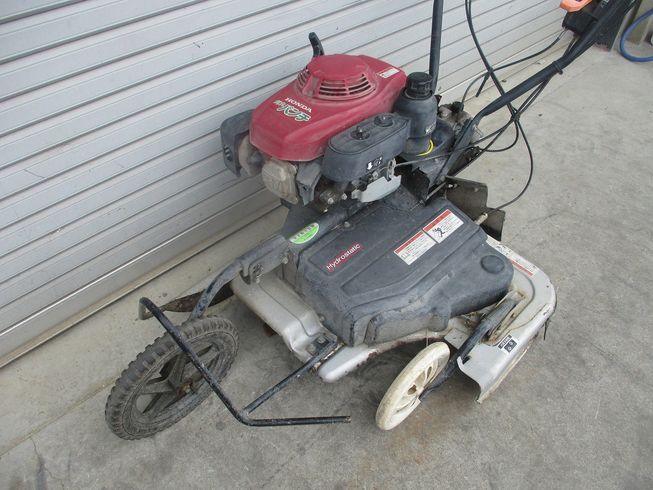 草刈機 UM660 写真５