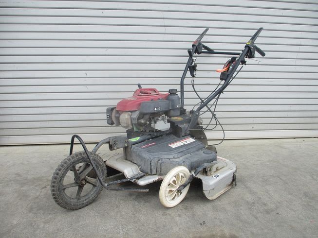 草刈機 UM660 写真２