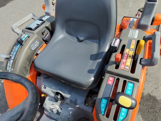 トラクター CTX137 写真３