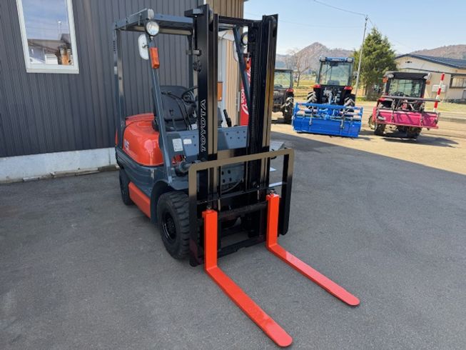 フォークリフト 6FD15 写真２