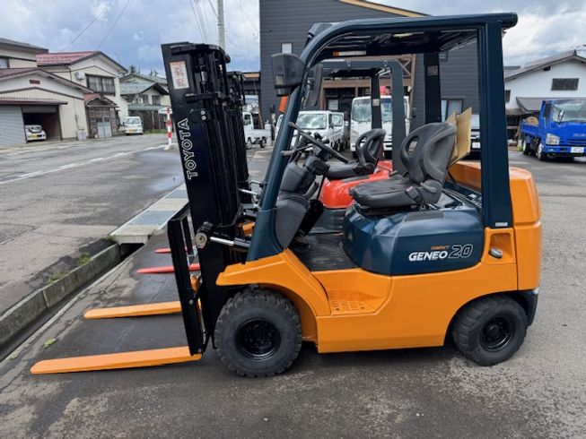 フォークリフト 7FDK20 写真４