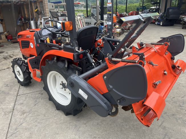 トラクター JB17XLBSMAG 写真３