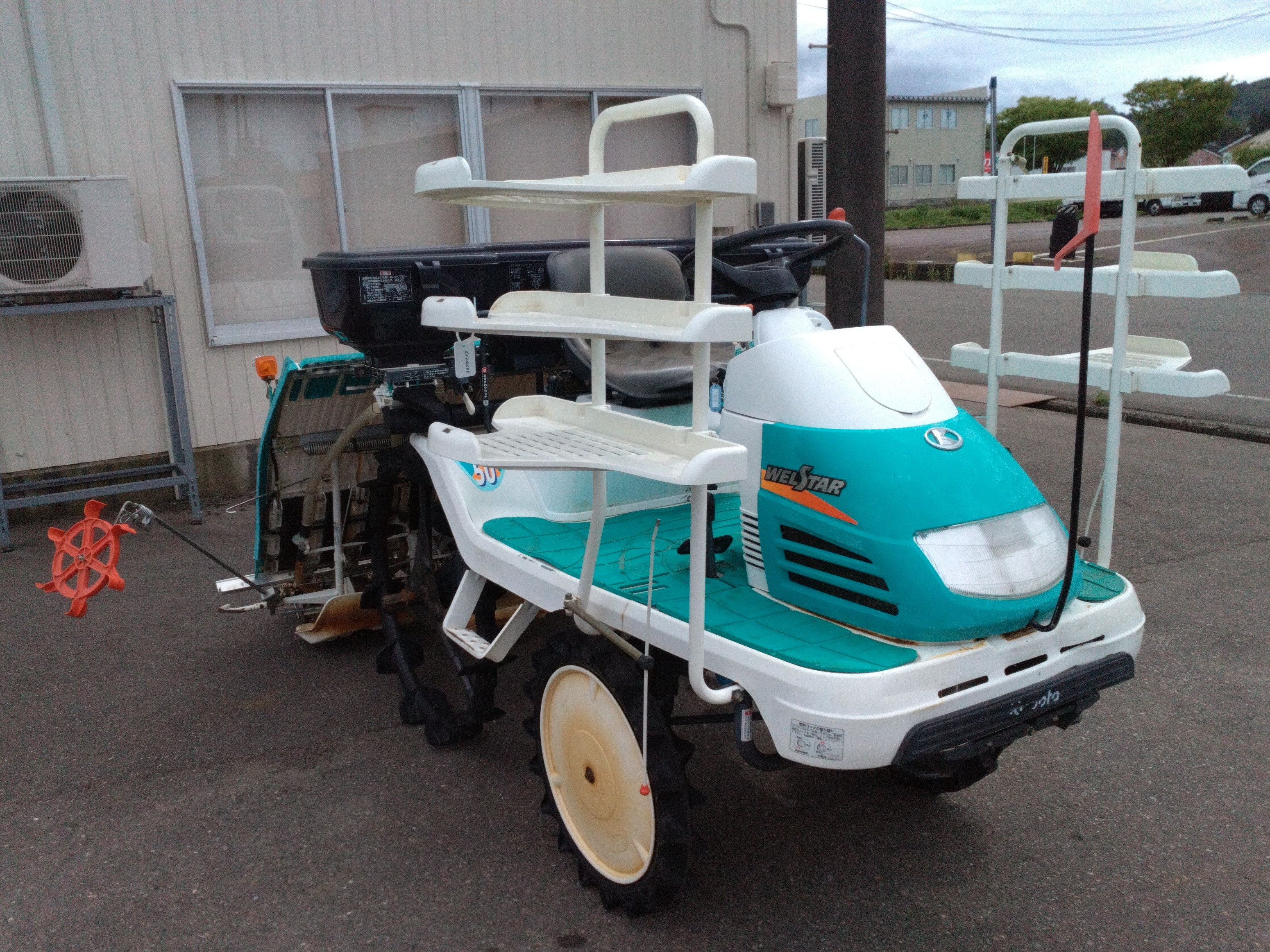 クボタ 田植機 写真