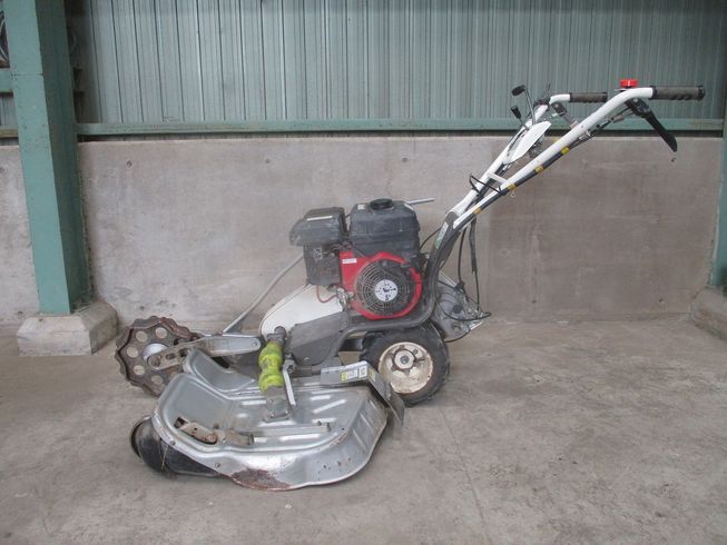 草刈機 WM736 写真３