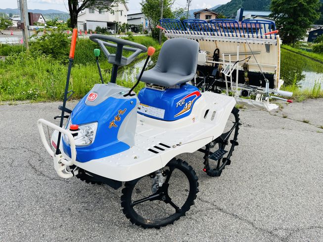 イセキ 田植機 写真