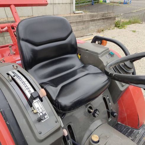 トラクター F-180 写真７