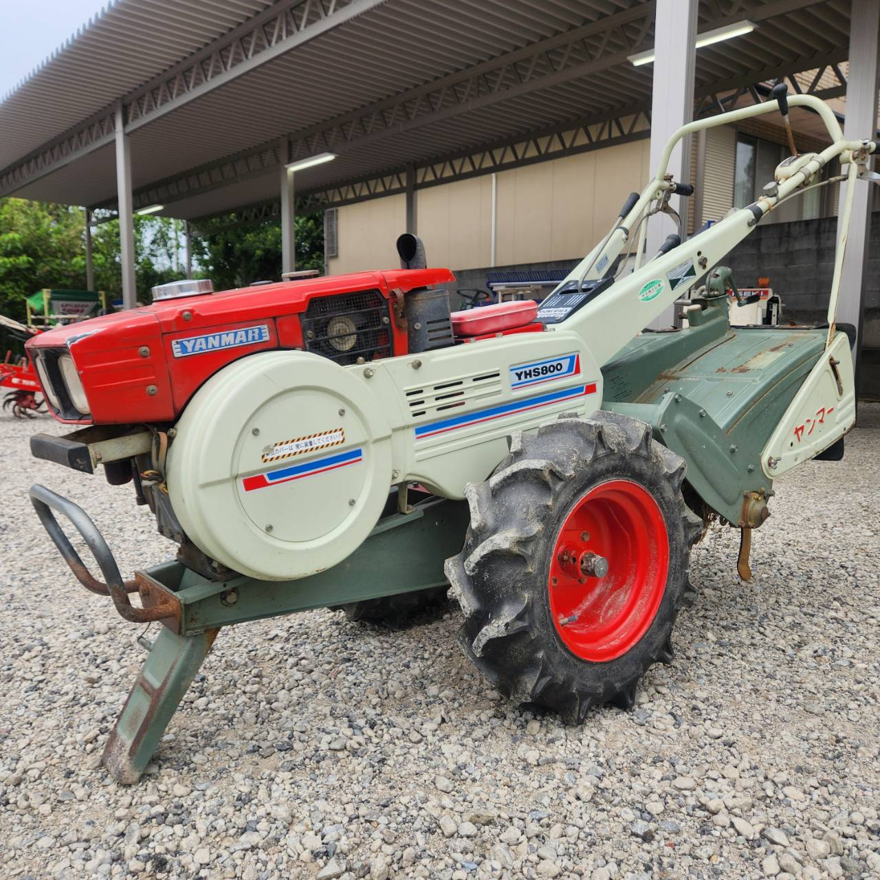 ヤンマー 耕運機 写真