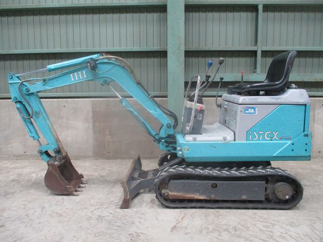 バックホー IS-7GX3 写真３