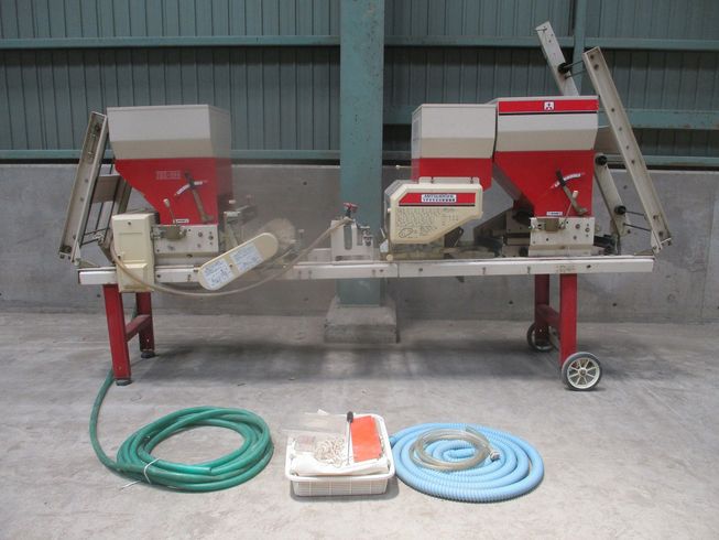 三菱 播種機 写真