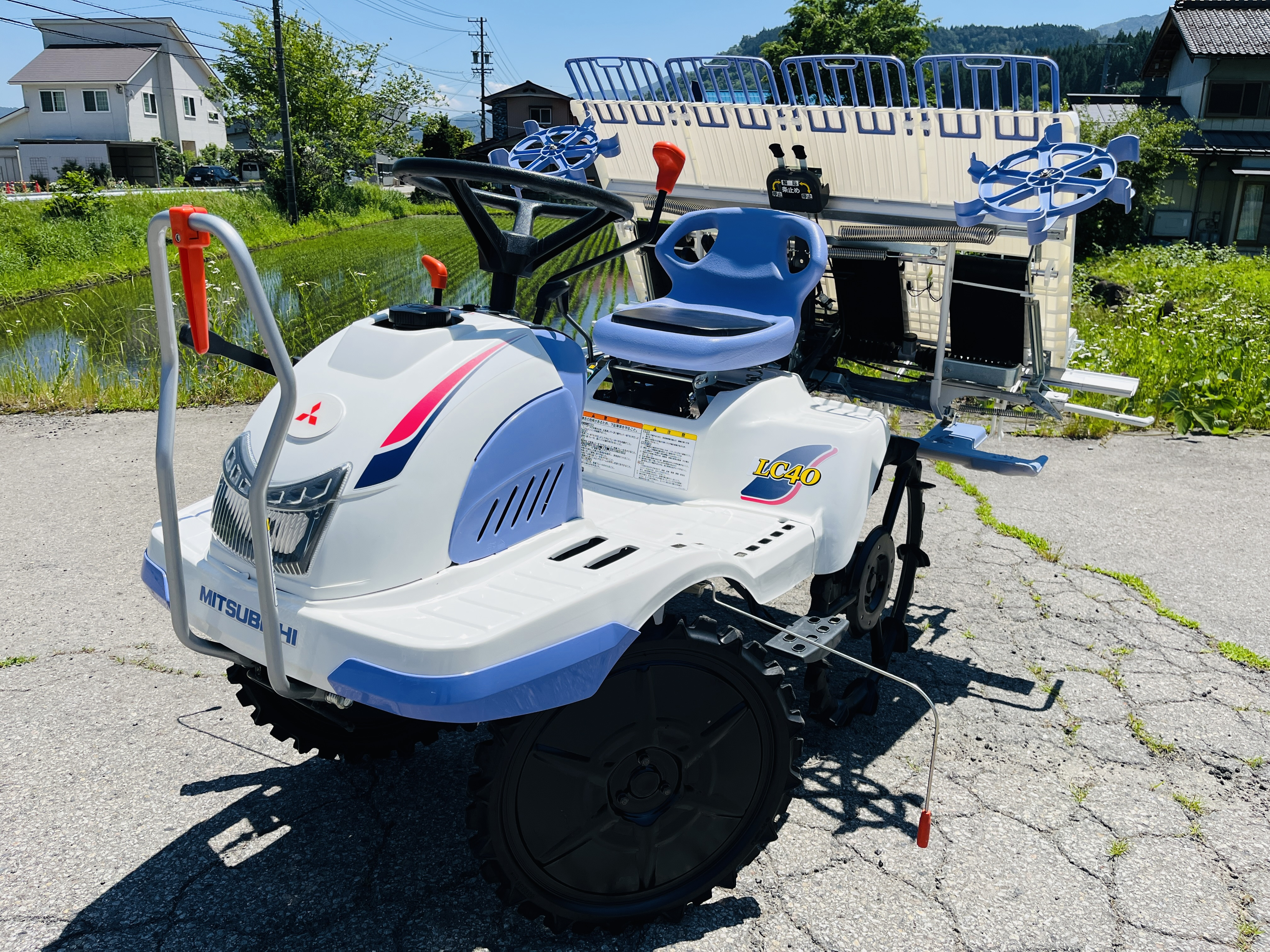 三菱 田植機 写真