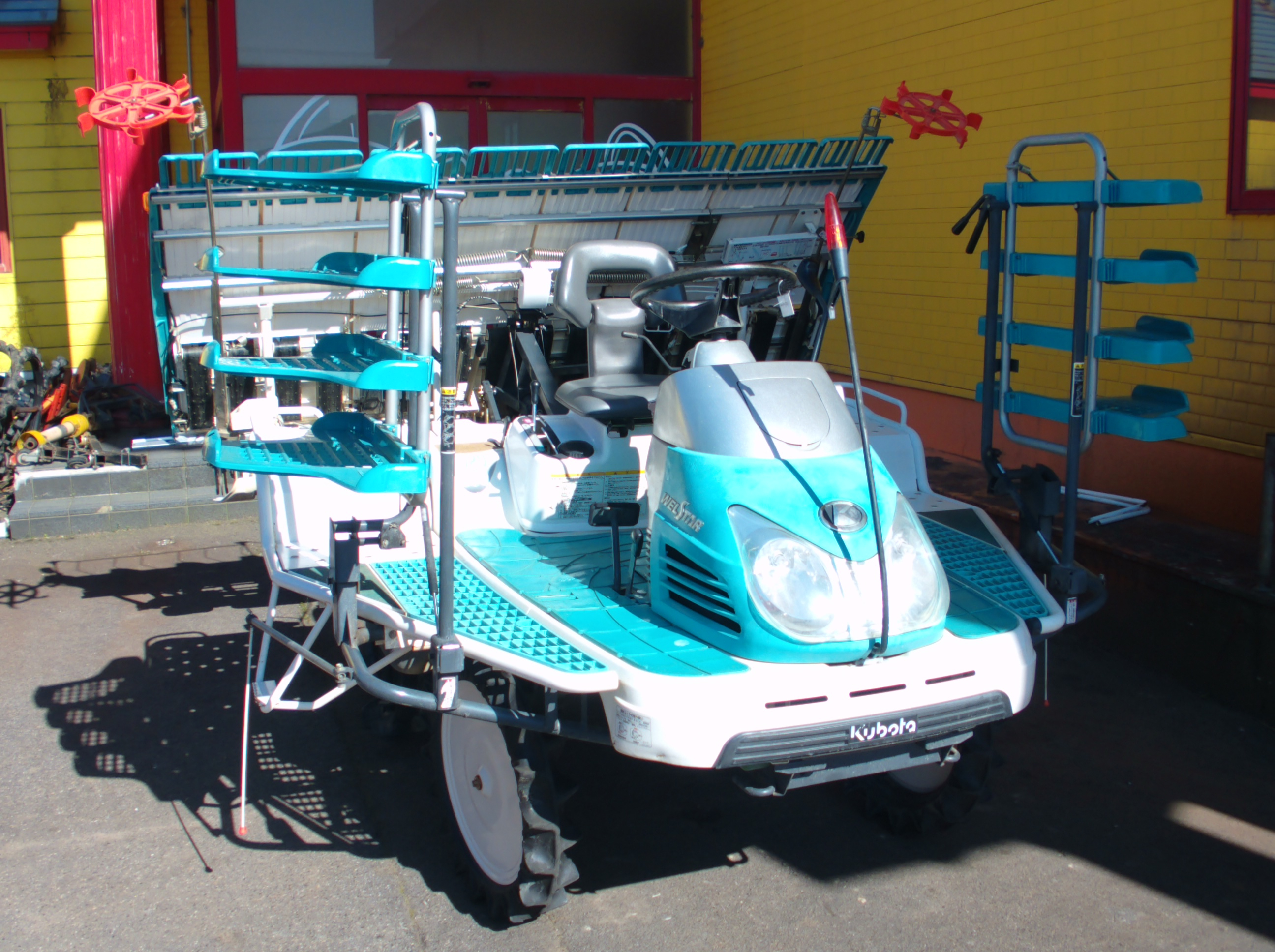 クボタ 田植機 写真