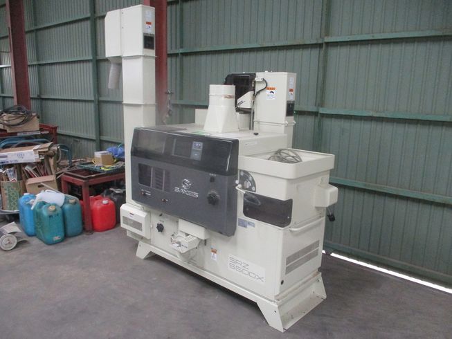 籾摺機 SRZ5500X 写真２