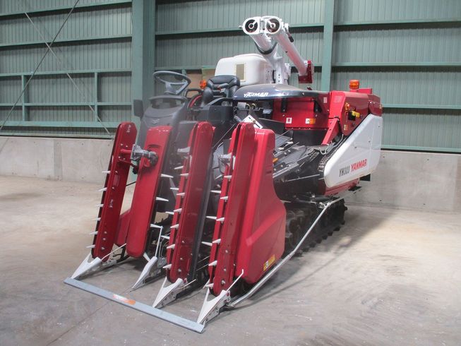 コンバイン YH323 写真２