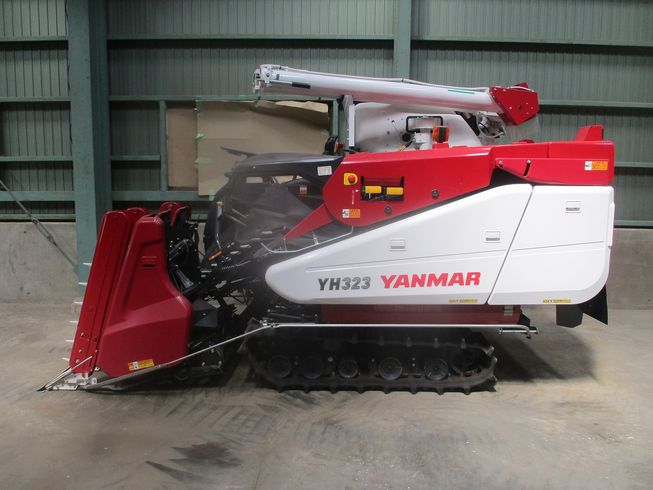 コンバイン YH323 写真４