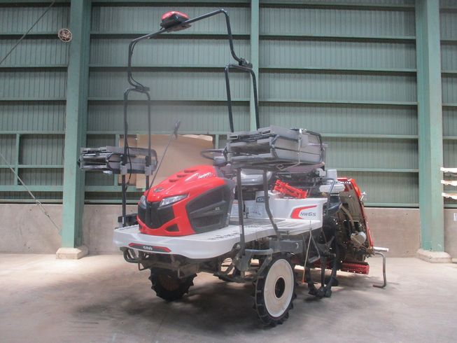 田植機 NW6S-FGS 写真２