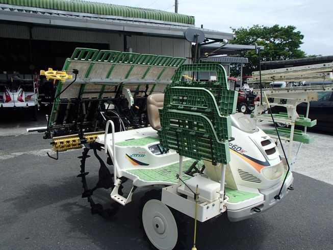 田植機 VP60X-PWUZ 写真３