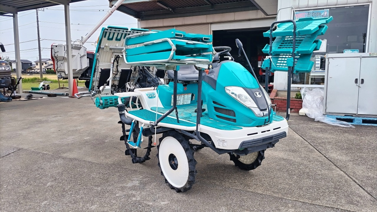 クボタ 田植機 写真