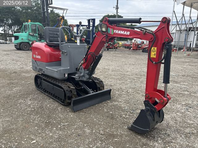 ヤンマー ミニユンボ 写真