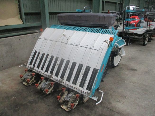 田植機 SPU650-WF 写真４