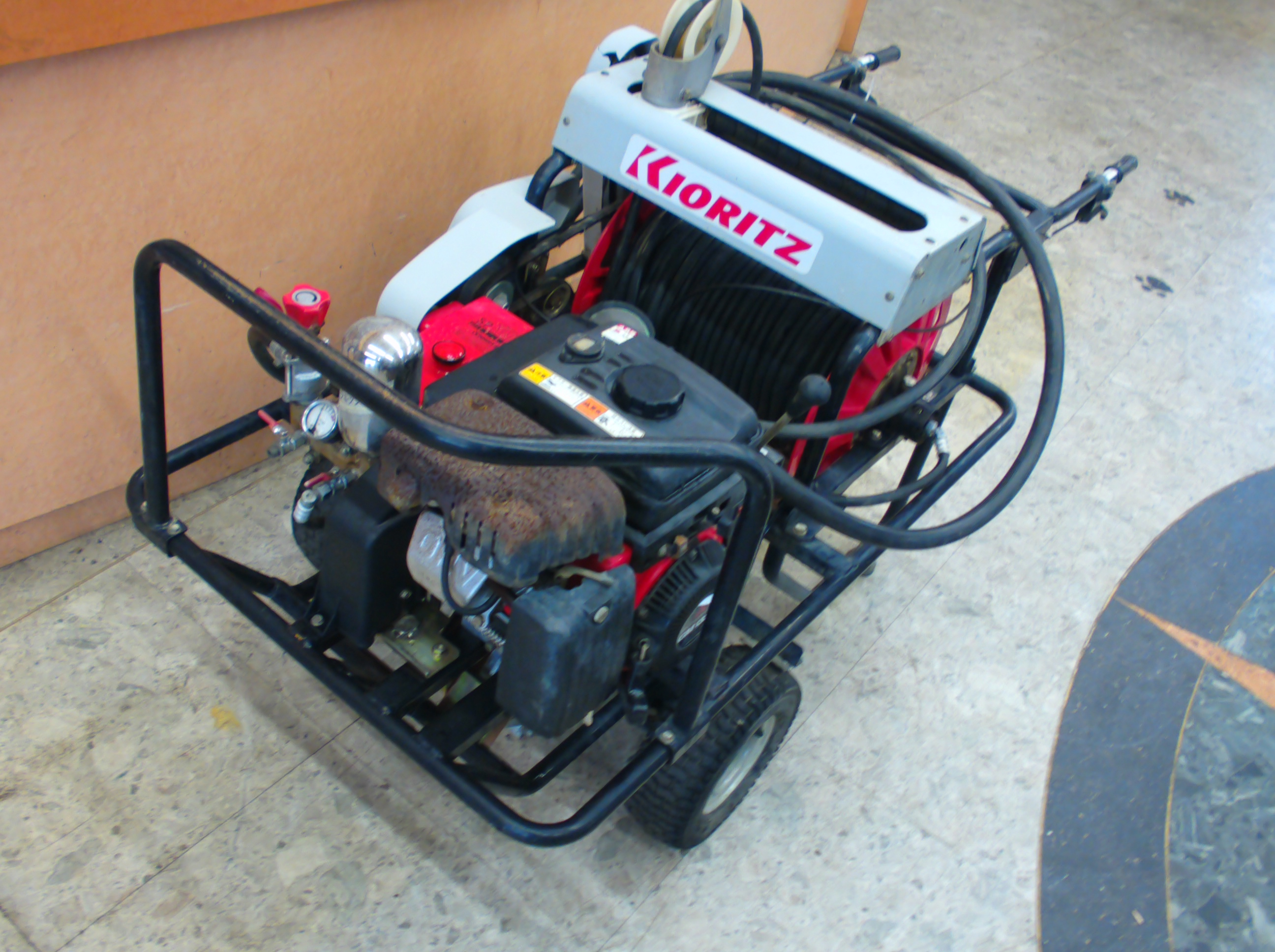 熊谷農機 キャリー動噴 写真